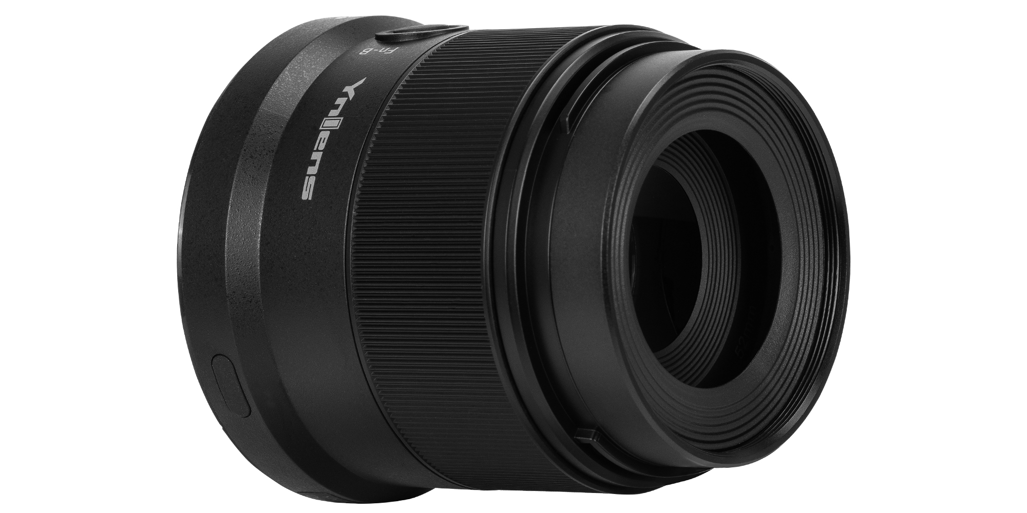 Obiektyw Yongnuo YN 35 mm f_1,8 Z DA DSM WL do Nikon Z widziany pod kątem 45 stopni na białmym tle